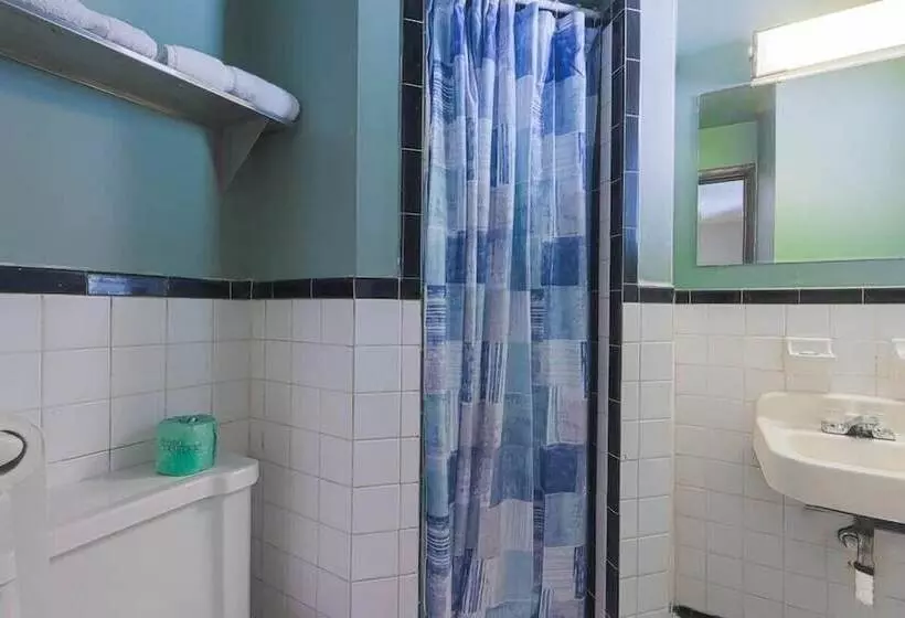 Hotelli Travelers Inn Beaver