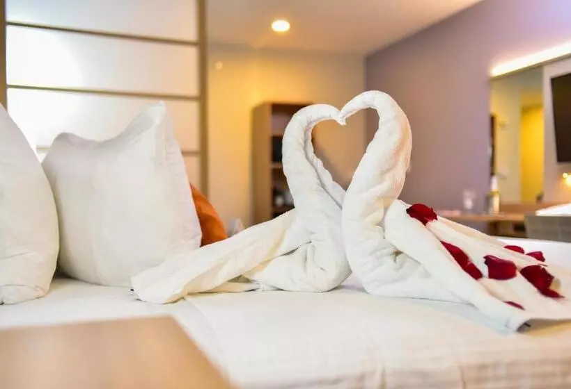 Microtel Inn & Suites By Wyndham Cuauhtemoc Campos Menonitas