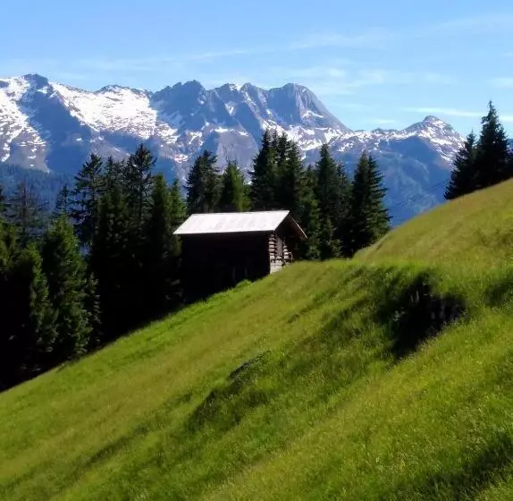 Majatalo Gästehaus Die Geislerin