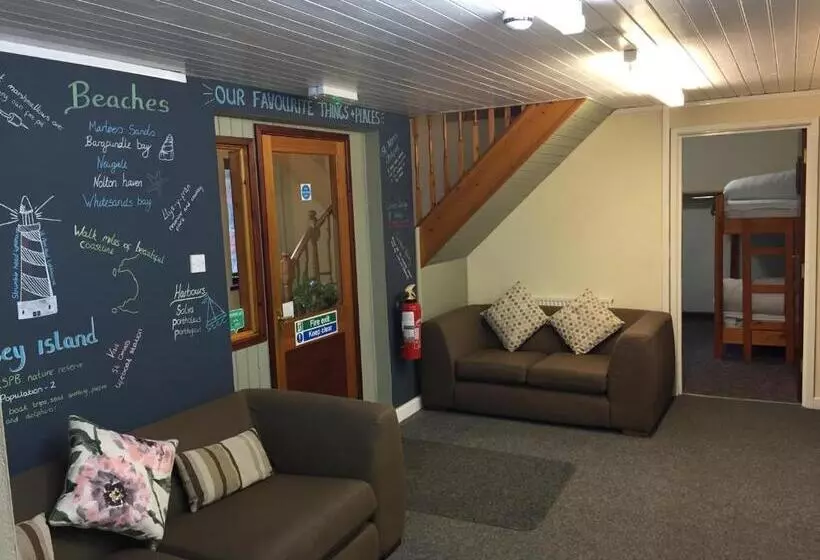 Majatalo Newgale Lodge