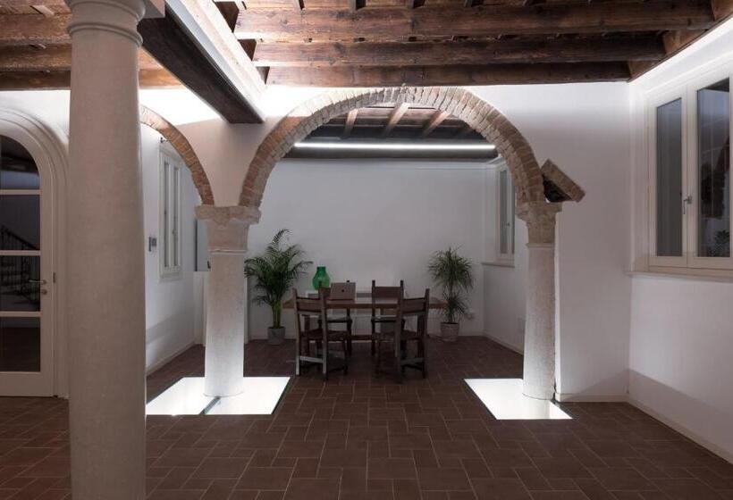 پانسیون Residenza Giulio Romano