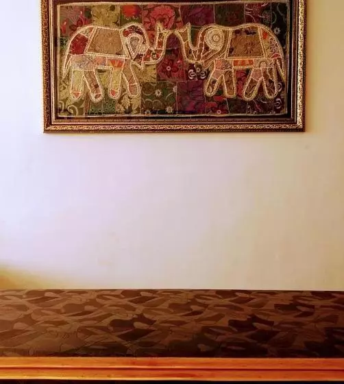 Lomakeskus Paridhi Niwas, Ranthambore  Near Tiger Safari Zones 1 5