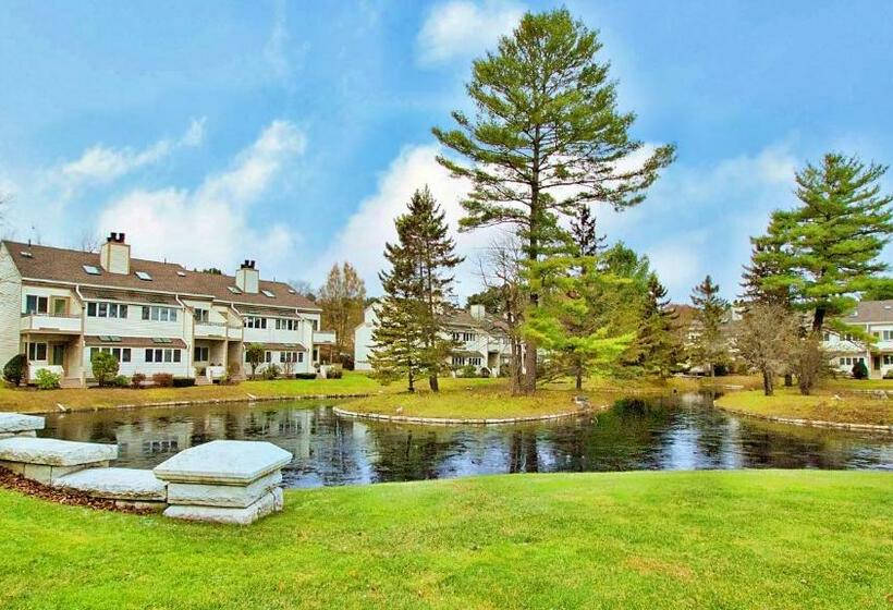 リゾートホテル The Ponds At Foxhollow