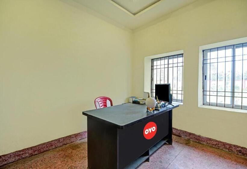 בית מלון כפרי Oyo Flagship 81214 The Ganga Regency