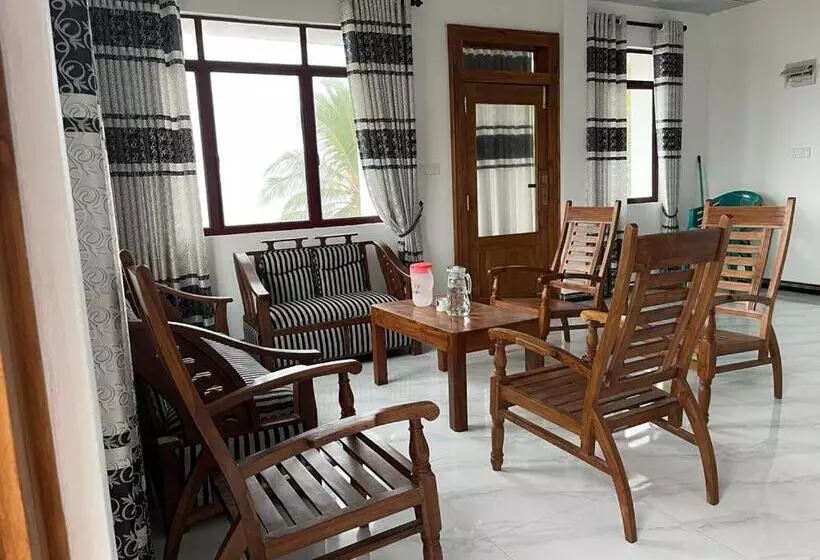 ペンション New Al Hazm Beach Guest House