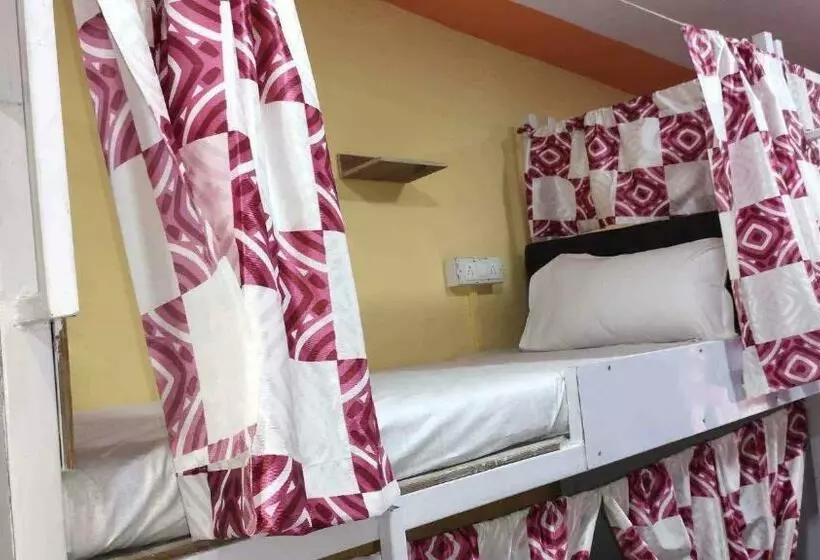 Indian Drom Hostel Pg