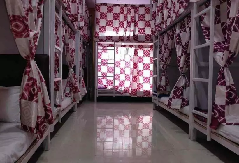 Indian Drom Hostel Pg