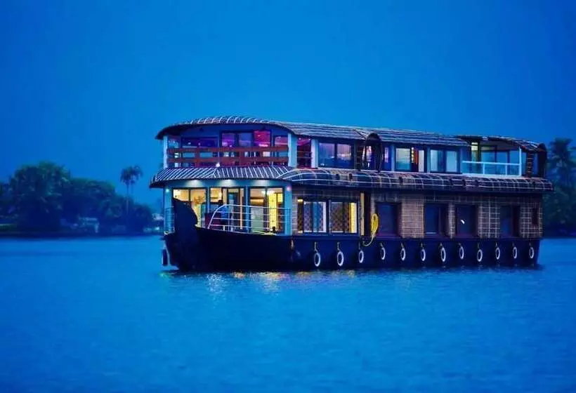 Hotelli Kerala Boathouse