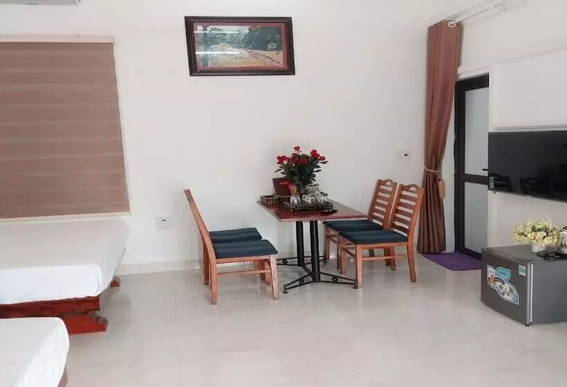 هتل Nha Xanh Homestay