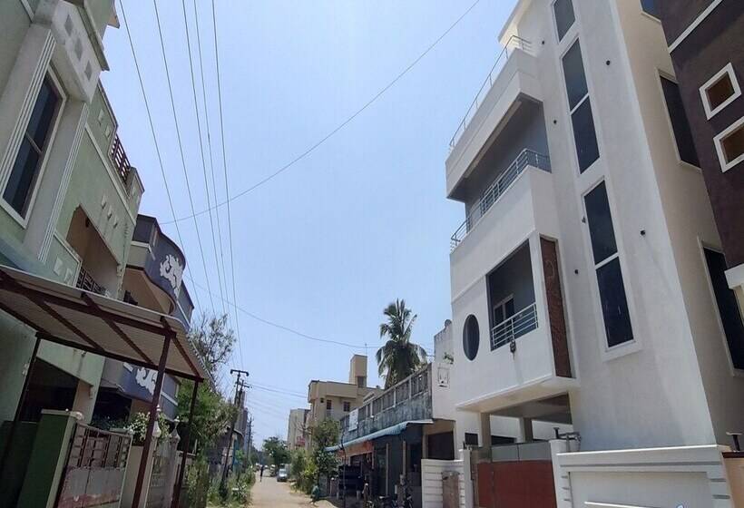 בית מלון כפרי Urban Stay