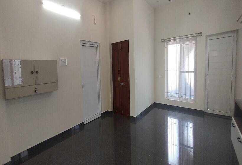 בית מלון כפרי Urban Stay