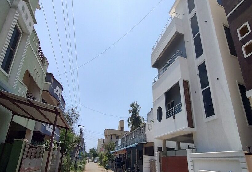 בית מלון כפרי Urban Stay