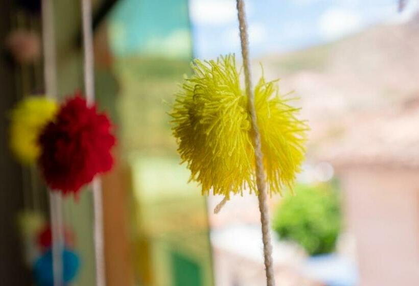 بنسيون Posada Nirvana