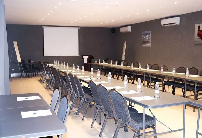 Airport Hotel Casino Du Cap Vert