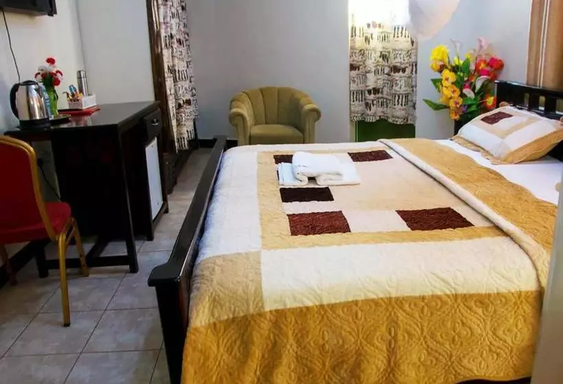 Comfort Hotel Entebbe