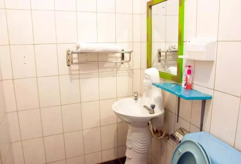 Comfort Hotel Entebbe