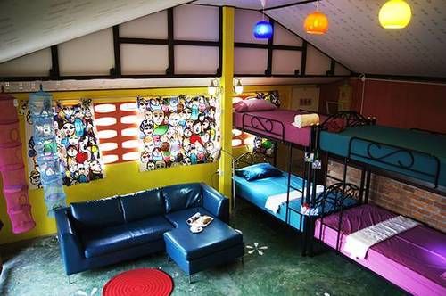 Dorm Des Fleurs   Hostel