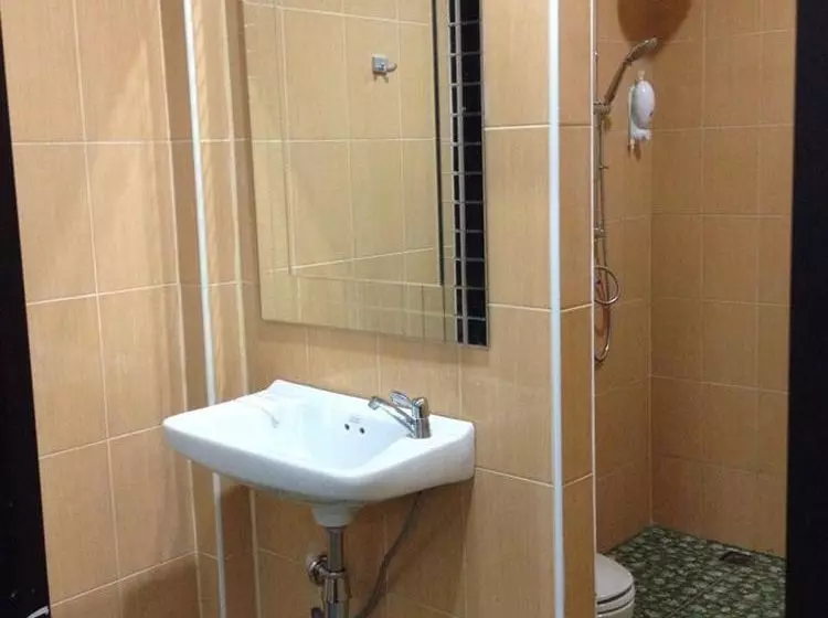 فندق Airport Phuket Garden Resort