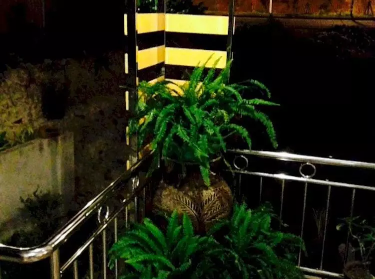 فندق Airport Phuket Garden Resort