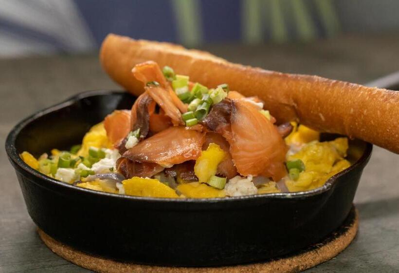 هتل Boho Beach Club