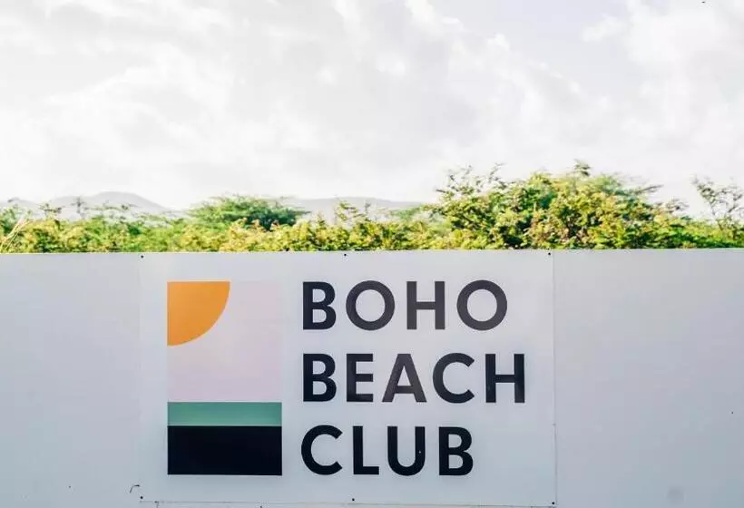 هتل Boho Beach Club