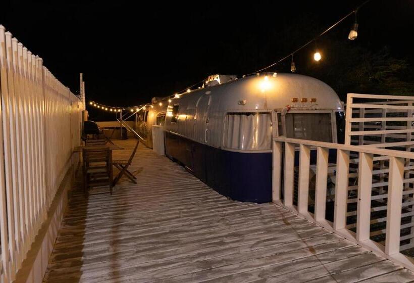 هتل Boho Beach Club