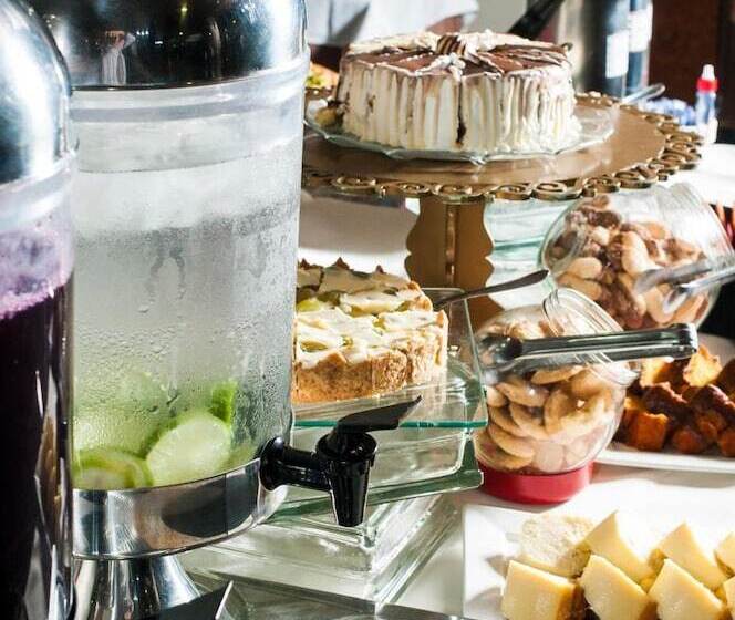 Brivali Hotel E Eventos