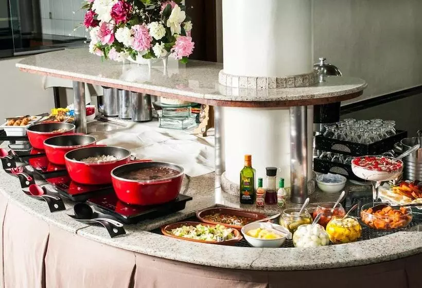 Brivali Hotel E Eventos