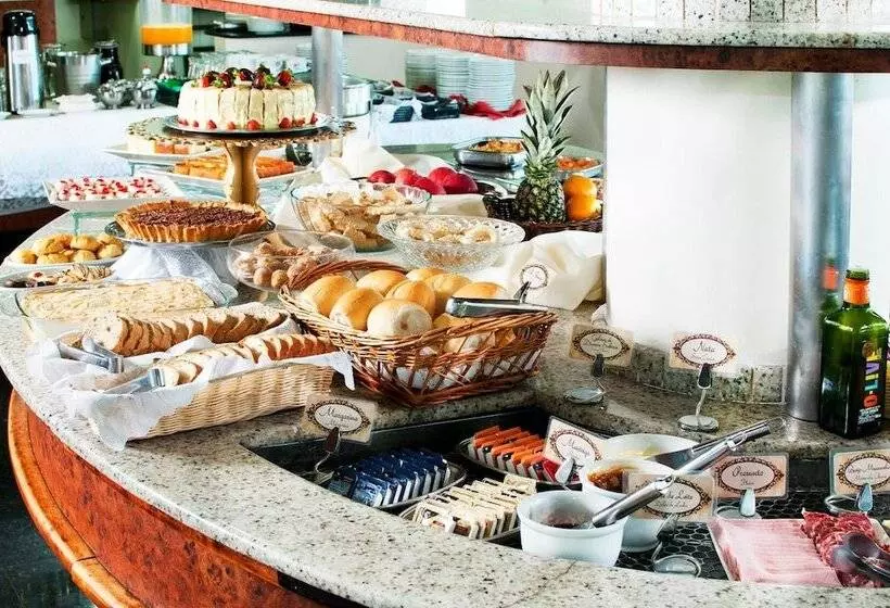 Brivali Hotel E Eventos