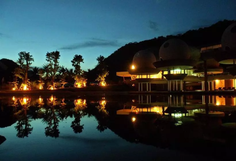 هتل Dna Super Ozone Resort Khao Yai