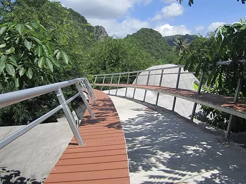 هتل Dna Super Ozone Resort Khao Yai