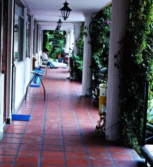 هتل Florida Plaza