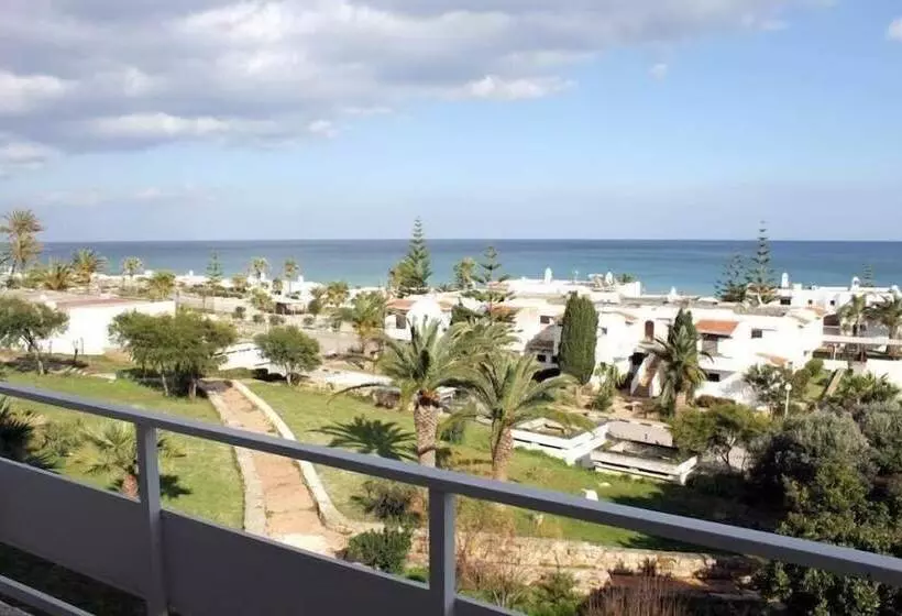 酒店 Hôtel Lyla Confort