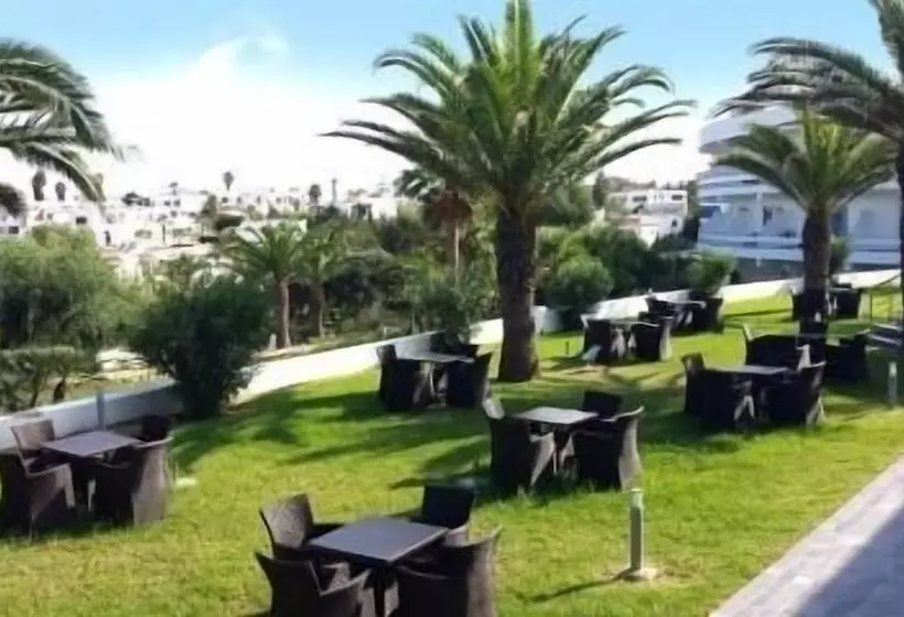 酒店 Hôtel Lyla Confort