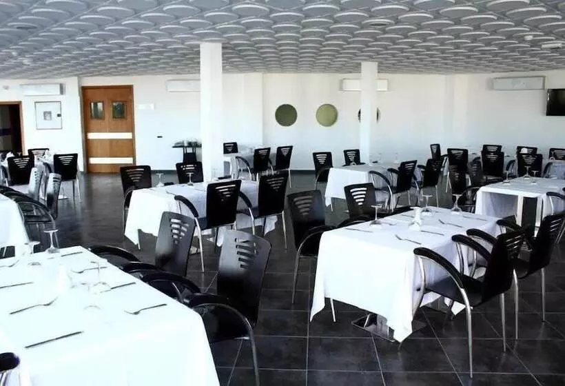 酒店 Hôtel Lyla Confort