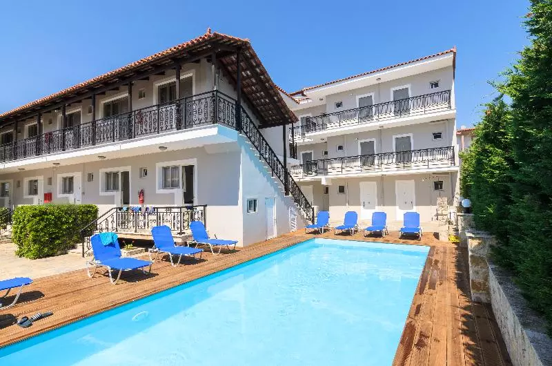 هتل Maria Studios & Apartments