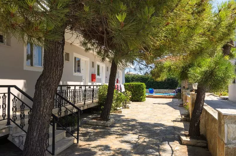 هتل Maria Studios & Apartments