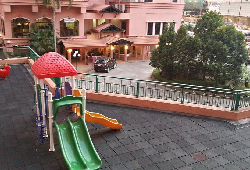 Hotel North Borneo Paradise @ Marina Court Resort Condo