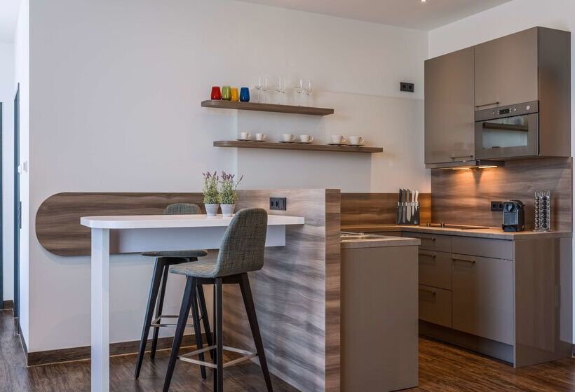 Hotel Park Inn By Radisson Neumarkt