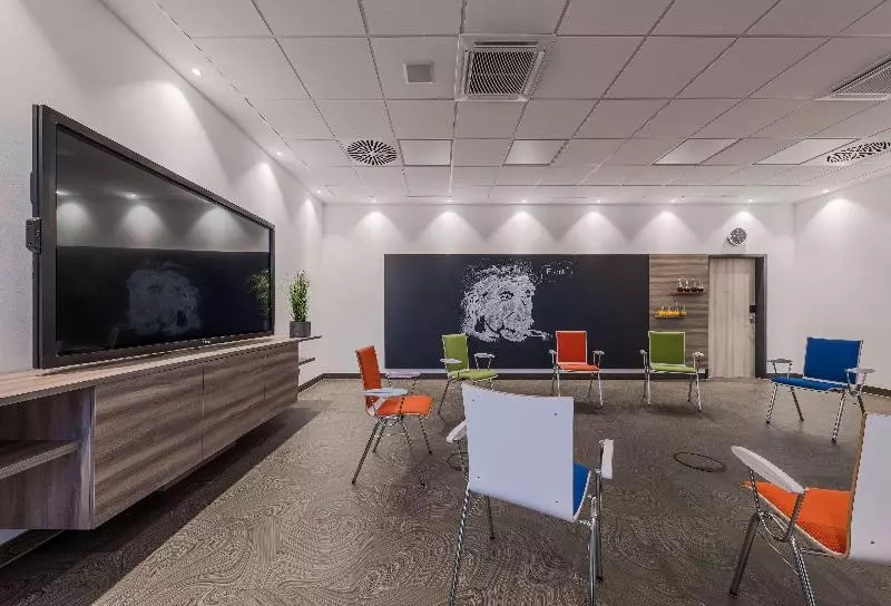 호텔 Park Inn By Radisson Neumarkt