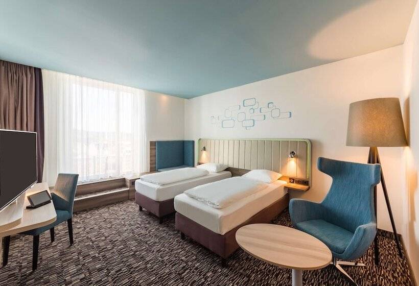 Hotel Park Inn By Radisson Neumarkt