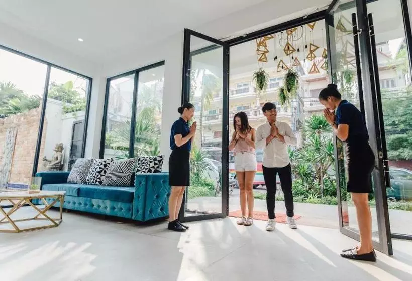 هتل Popular  & Spa