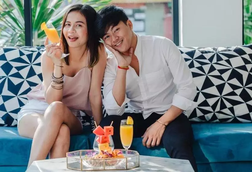 هتل Popular  & Spa