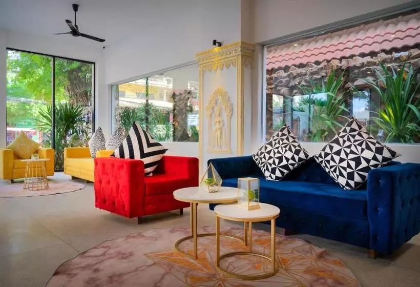 هتل Popular  & Spa