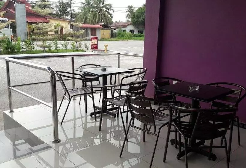 Отель Salsa Resort Langkawi