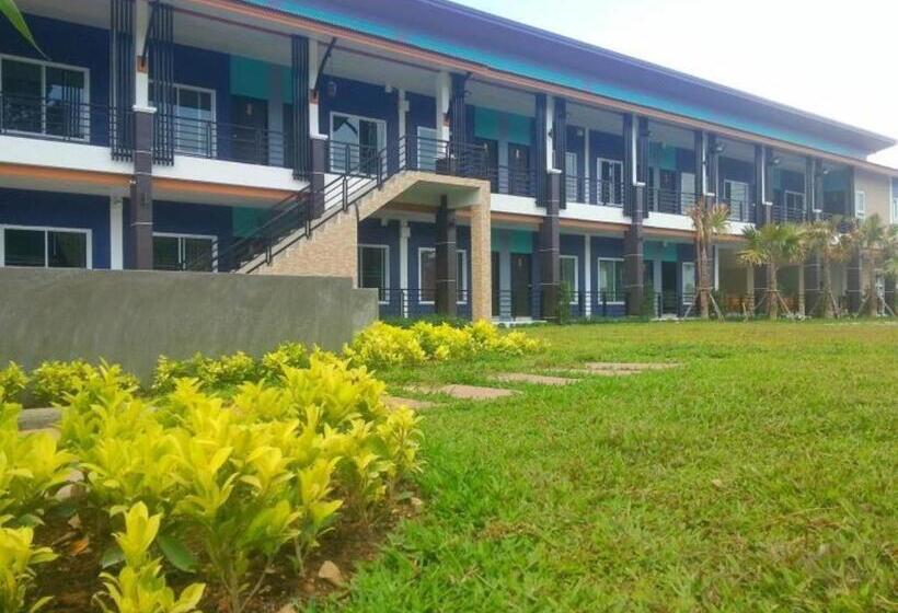 فندق Seashell Resort Krabi