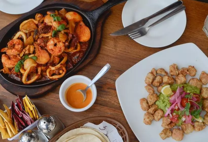 Siesta Fiesta Hotel Adults Only   5th Avenue