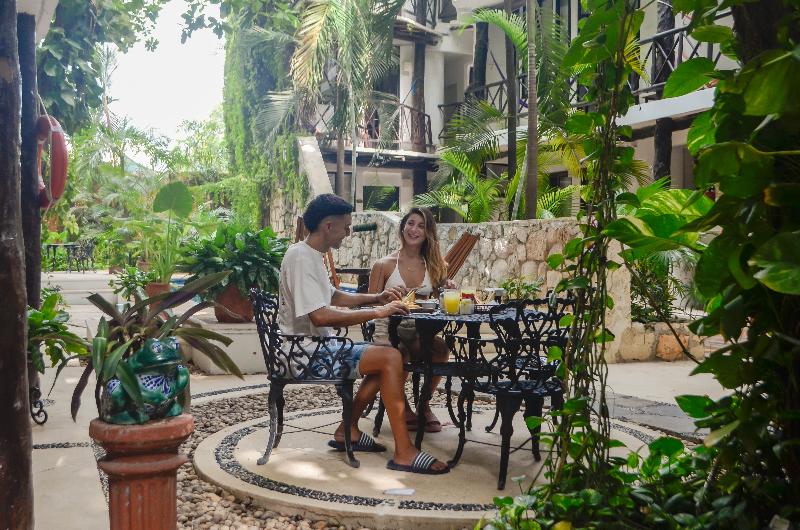 Siesta Fiesta Hotel Adults Only   5th Avenue