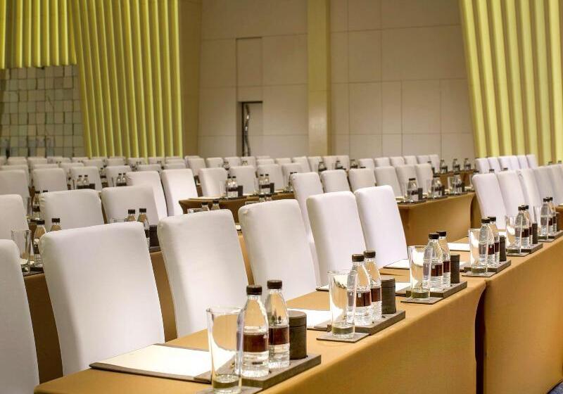 ホテル Sofitel Kunming