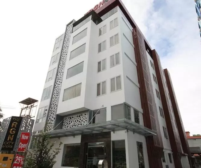 Hotelli The Rgn City Lodge